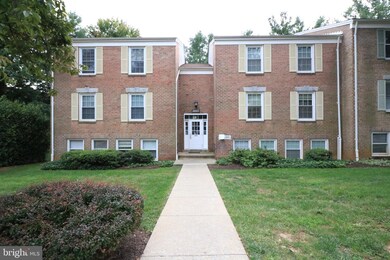 860 Quince Orchard Blvd unit 201, Gaithersburg, MD 20878 - photo 2