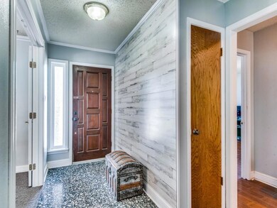 2841 Stephanie Ln, Hurst, TX 76054 - photo 4