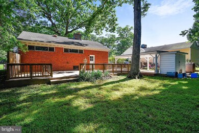 10813 Maple St, Fairfax, VA 22030 - photo 6