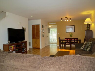 125 Commonwealth Dr, Bethlehem, PA 18020 - photo 4