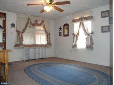 69 N Peach Aly, Hamburg, PA 19526 - photo 3