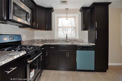 104 Walnut Glen Dr, Warwick, RI 02886 - photo 4