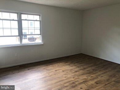 22 Piedmont Ct, Halethorpe, MD 21227 - photo 5