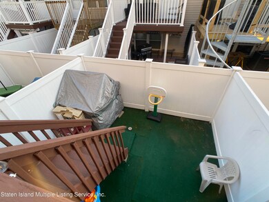 Fenced Yard