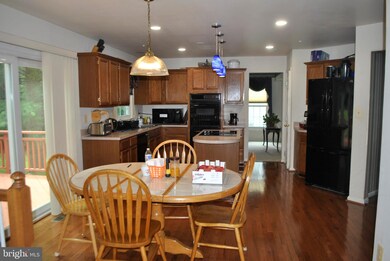 6305 Wood Pointe Dr unit LOWER LEVEL, Glenn Dale, MD 20769 - photo 3