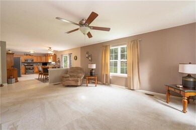 6992 Hearth Ln, Macungie, PA 18062 - photo 7