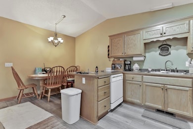 726 79th St, Circle Pines, MN 55014 - photo 3