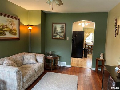 912 Van Buren Ave, Dixon, IL 61021 - photo 2