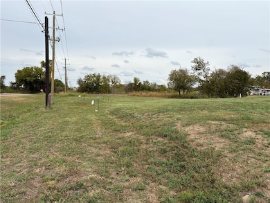 TBD W Jacinto St, Groesbeck, TX 76642 - photo 3