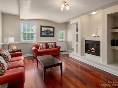 42 Buckeye Dr, Hendersonville, NC 28792 - photo 7