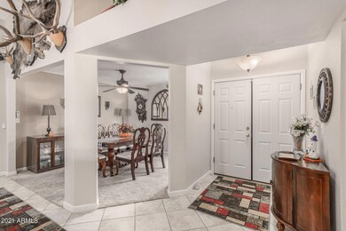 Ricardo Entry & Dining Room