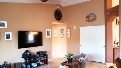 Family room 2