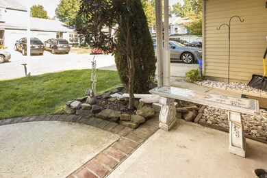 03_Front Patio