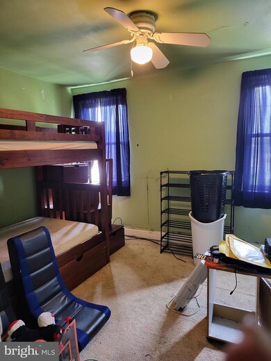 2803 Edgecombe Cir N, Baltimore, MD 21215 - photo 7