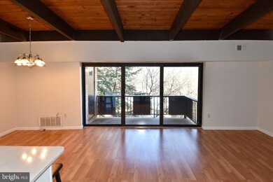 7857 Enola St unit 206, McLean, VA 22102 - photo 4