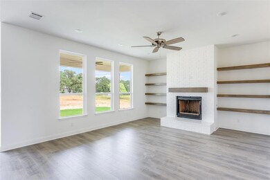 112 Haydon Creek Rd, Weatherford, TX 76087 - photo 6