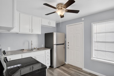 4721 Tremont St, Dallas, TX 75246 - photo 4