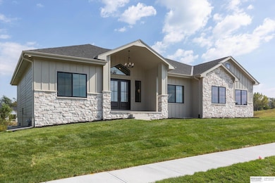 5717 S 200th Cir, Omaha, NE 68135 - photo 3