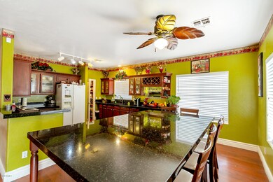 1615 W Dunbar Dr-0194