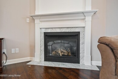 6900 Feyhurst Drive-19