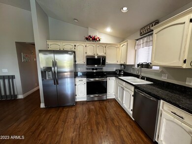 Kitchen 2