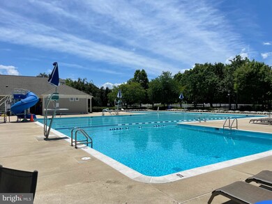 15556 Windward Ct, Dumfries, VA 22025 - photo 2