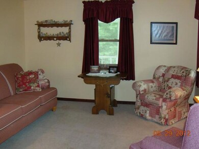 6747 Old Tarlton Pike, Circleville, OH 43113 - photo 6