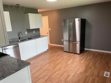 1678 Jenny Ct, Farmington, MO 63640 - photo 6