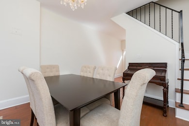 1522 26th St NW, Washington, DC 20007 - photo 5