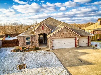 801 Julies Trail, Moore, OK 73160 - photo 2