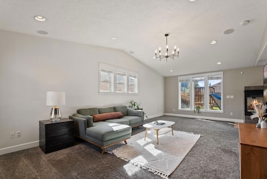 Tom Standish Real Estate 3-web-or-mls-Ri