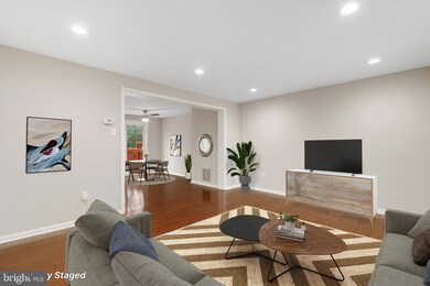 19 Woodbench Ct, Reisterstown, MD 21136 - photo 5