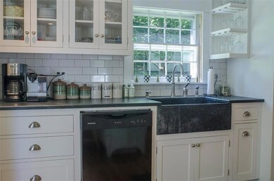 98 Bow St, Freeport, ME 04032 - photo 4