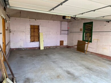 43-45 Pine St, Ludlow, MA 01056 - photo 5