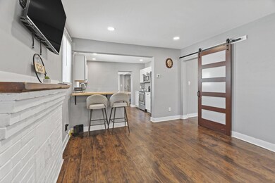 1110 E Market St, Johnson City, TN 37601 - photo 4