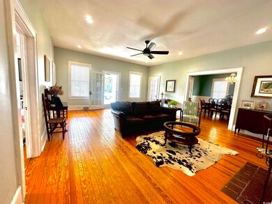 124 Orange St, Georgetown, SC 29440 - photo 2