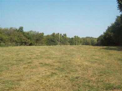 571 Canaan Land Rd, Harrodsburg, KY 40330 - photo 4