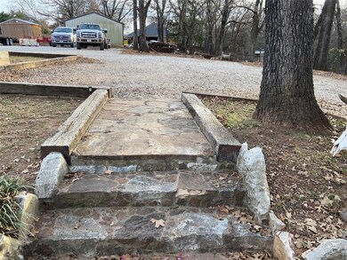 410 W Acres Rd, Whitesboro, TX 76273 - photo 7