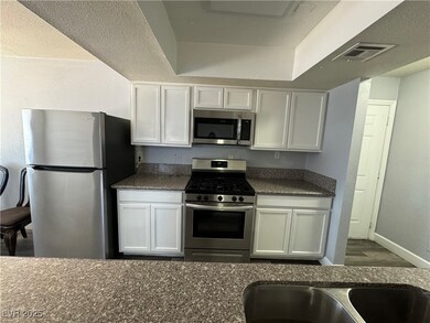 2829 Wheelwright Dr, Las Vegas, NV 89121 - photo 4