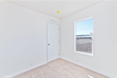 15252 Seneca Rd unit 13, Victorville, CA 92392 - photo 6