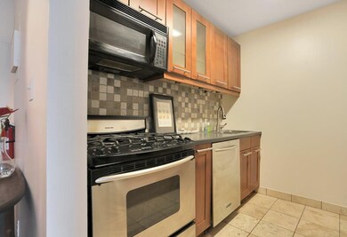 The Galaxy Towers unit 32E, Guttenberg, NJ 07093 - photo 3
