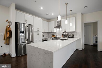 Key and Nash unit 503, Arlington, VA 22209 - photo 7