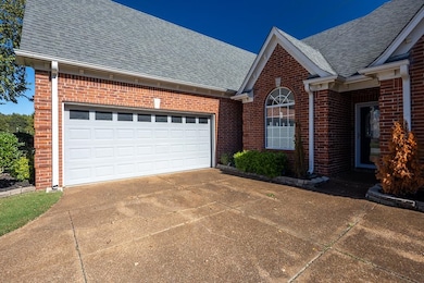 2644 Plum Creek Dr, Cordova, TN 38016 - photo 7