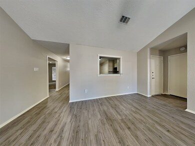 8138 Sweetgum Trace Dr, Houston, TX 77040 - photo 6