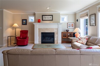 530 Dayton St unit 202, Edmonds, WA 98020 - photo 3