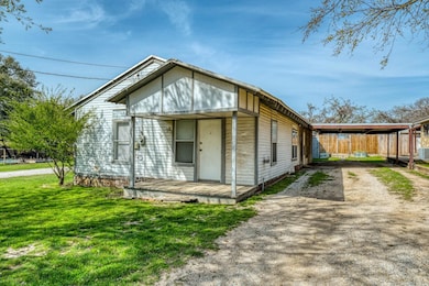 215 E 7th St, Weatherford, TX 76086 - photo 2