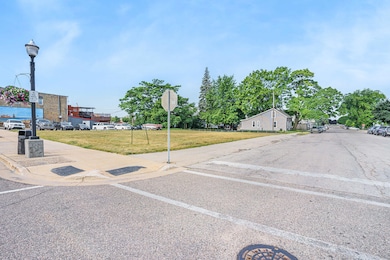 302 S James St, Ludington, MI 49431 - photo 2