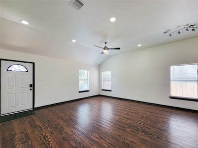 1904 Davis St, Houston, TX 77026 - photo 4