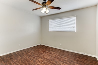 3414 Garrott St unit 8, Houston, TX 77006 - photo 5