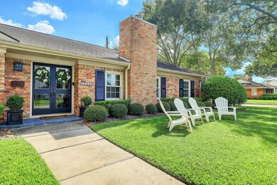 6167 Meadow Lake Ln, Houston, TX 77057 - photo 3